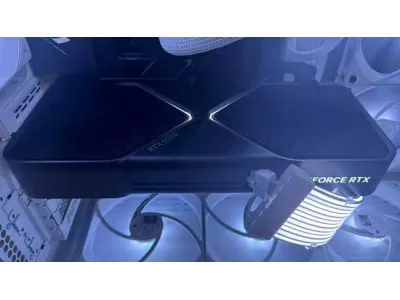 GPU Nvidia RTX 50 series giá MSRP được bán tại Navy Exchange